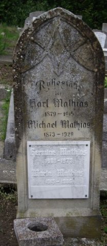 Mathias Hermine 1908-1973 Maria 1915-1986 Grabstein
